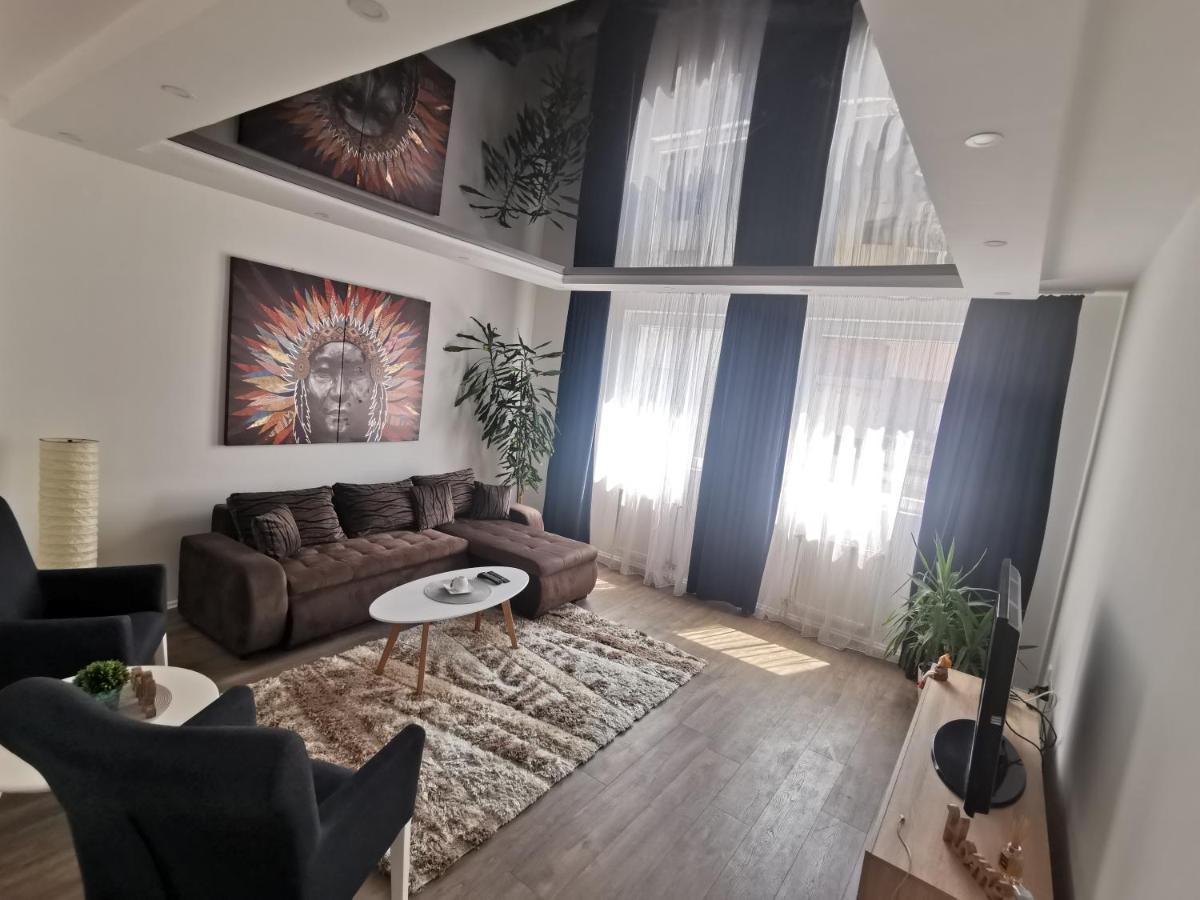 White House Ns Apartment Novi Sad Bagian luar foto