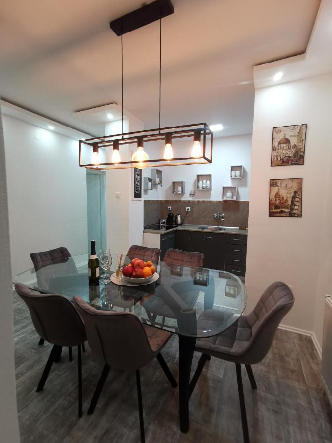 White House Ns Apartment Novi Sad Bagian luar foto