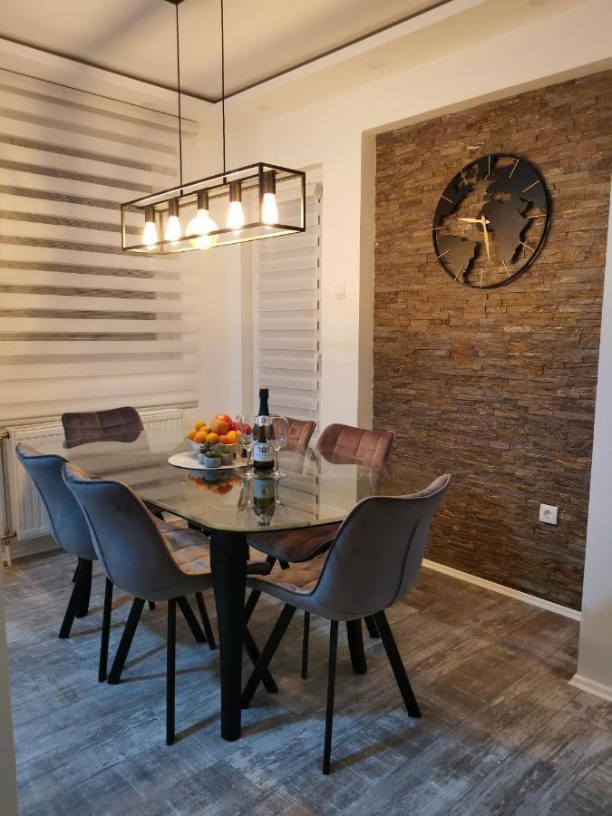 White House Ns Apartment Novi Sad Bagian luar foto