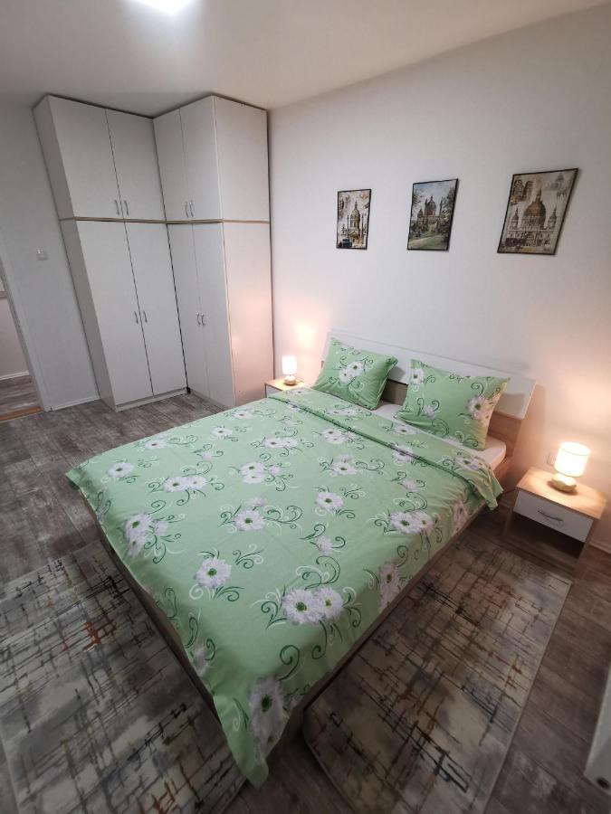 White House Ns Apartment Novi Sad Bagian luar foto